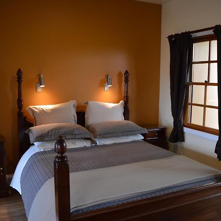 Meredith House Swansea Bagian luar foto