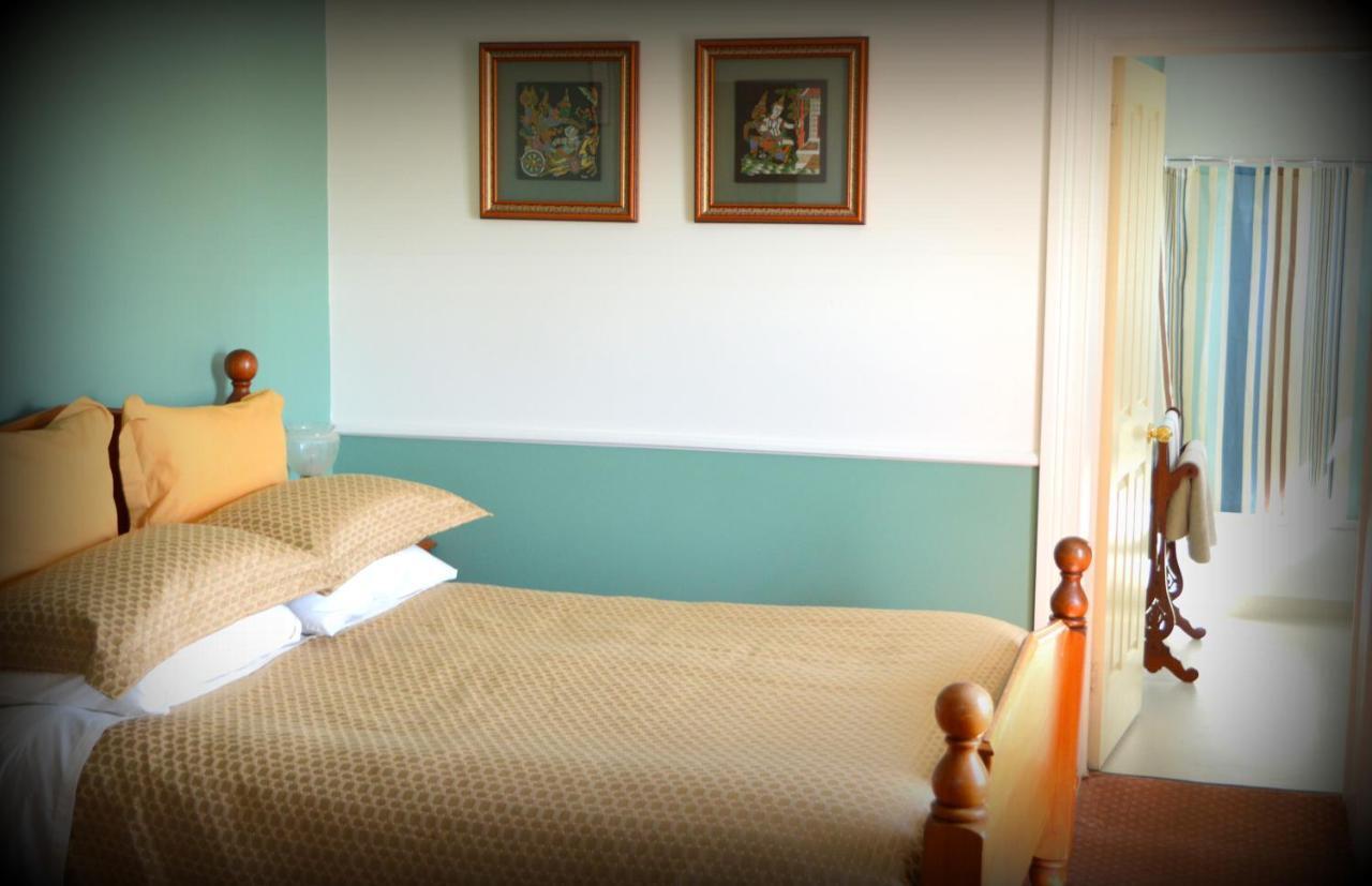 Meredith House Swansea Bagian luar foto